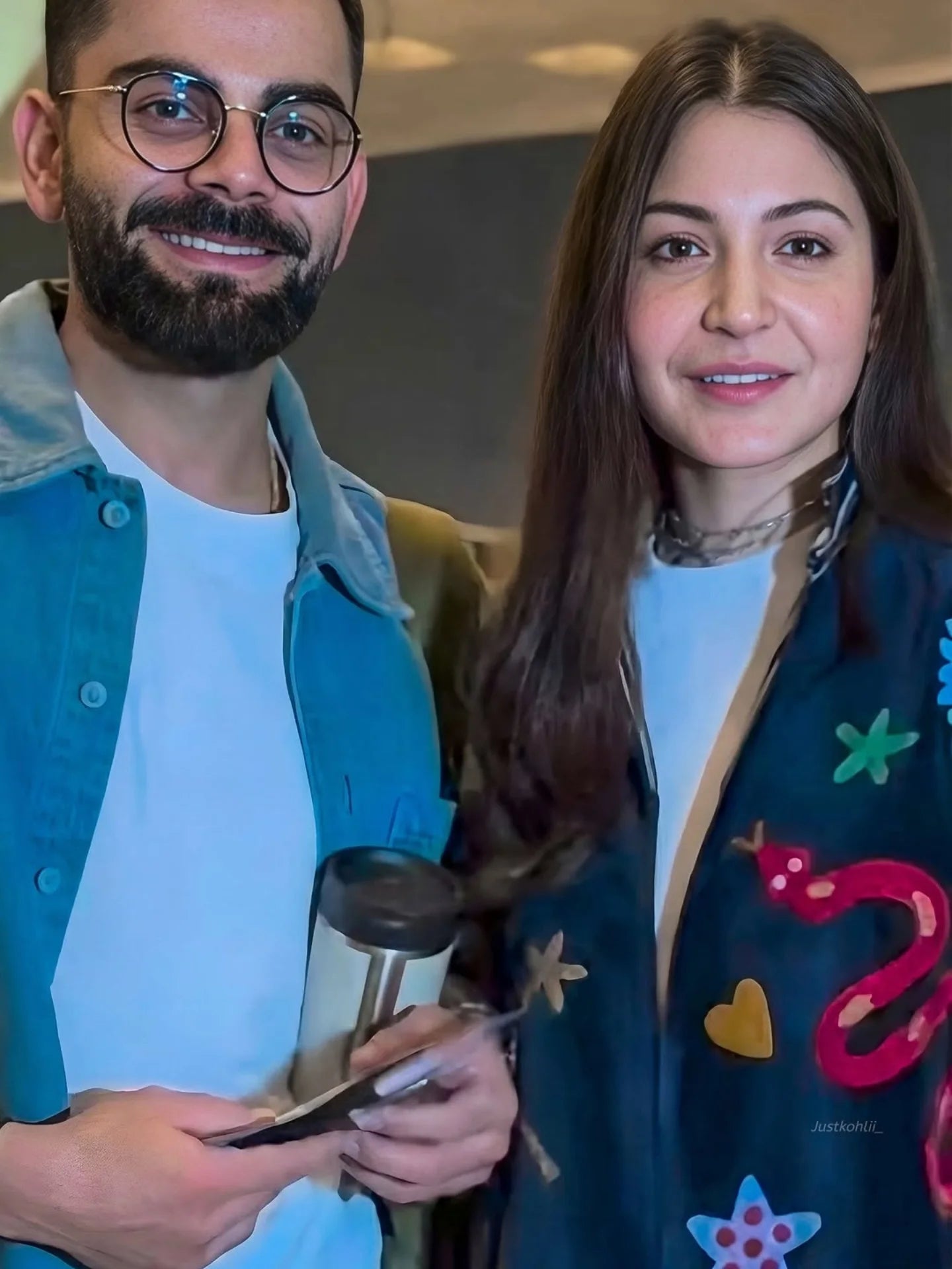 Anushka Sharma Suzani Jacket - Alfaq